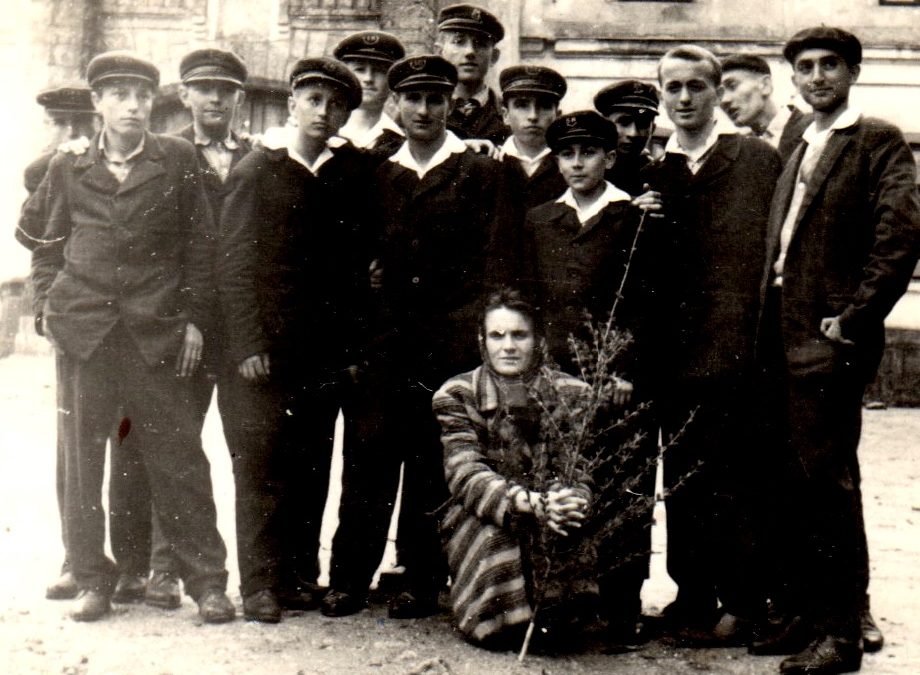 Târgu Cărbuneşti, liceul tinereţii mele